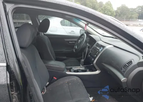 2015 Nissan Altima 2.5/2.5 S/2.5 Sl/2.5 Sv z USA, uszkodzony, nr VIN 1N4AL3AP7FN379301